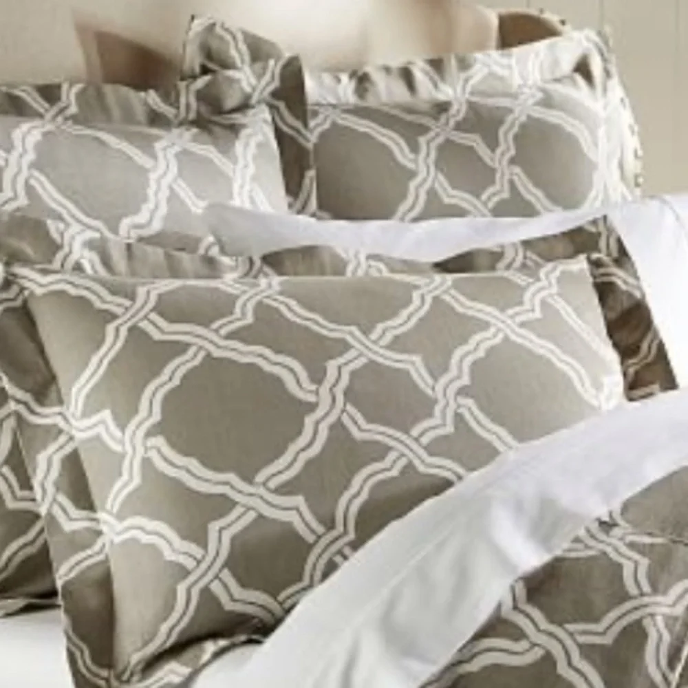 POTTERY BARN Pillow Sham KENDRA Trellis tan nwt